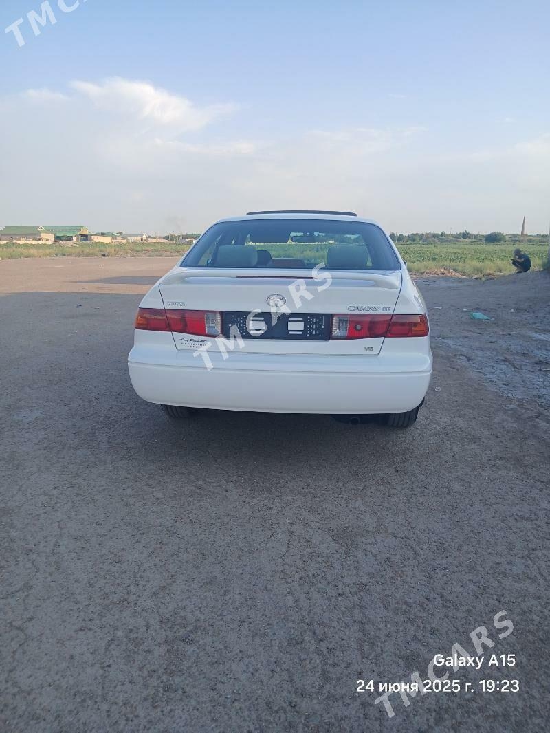 Toyota Camry 2000 - 160 000 TMT - Köneürgenç - img 6