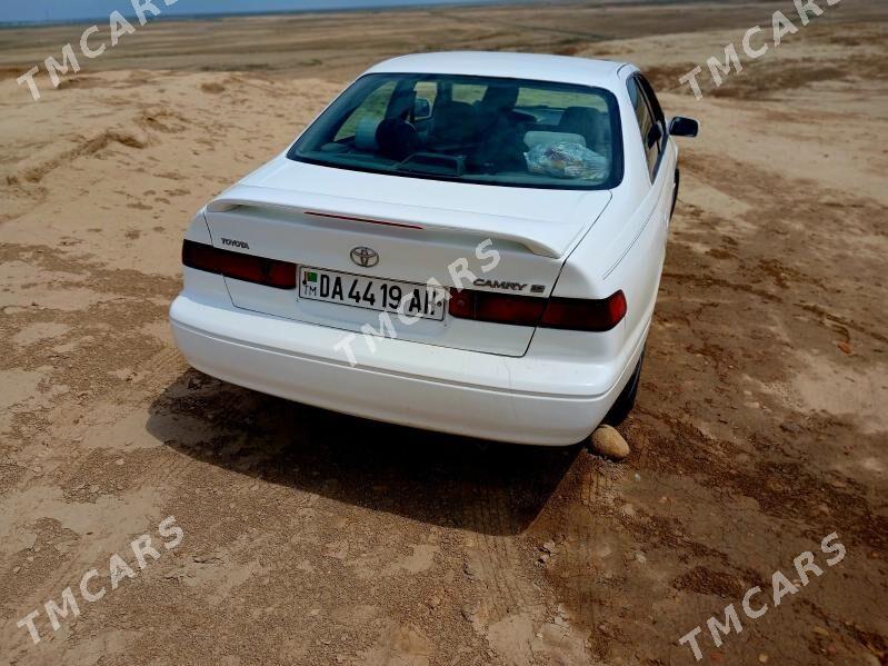 Toyota Camry 1997 - 114 000 TMT - Мары - img 2