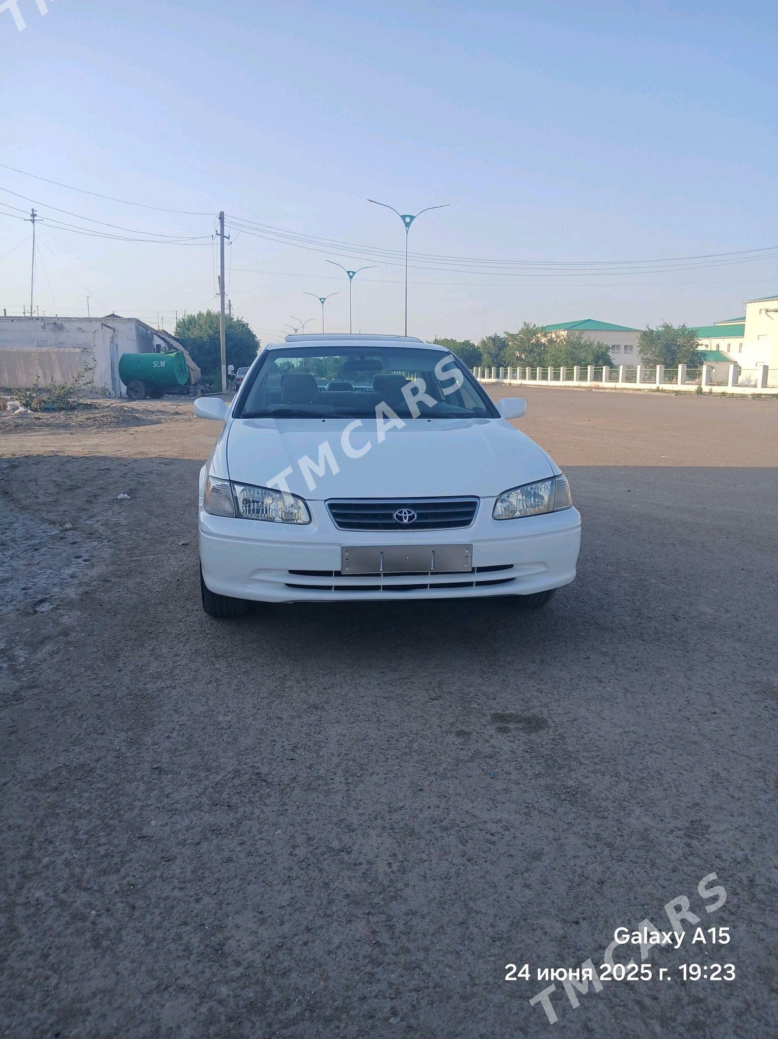 Toyota Camry 2000 - 160 000 TMT - Köneürgenç - img 8