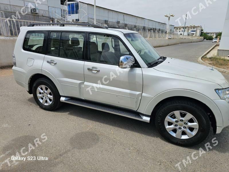 Mitsubishi Pajero 2015 - 290 000 TMT - Aşgabat - img 7