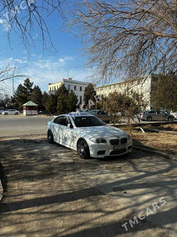BMW F10 2011 - 250 000 TMT - Мары - img 5