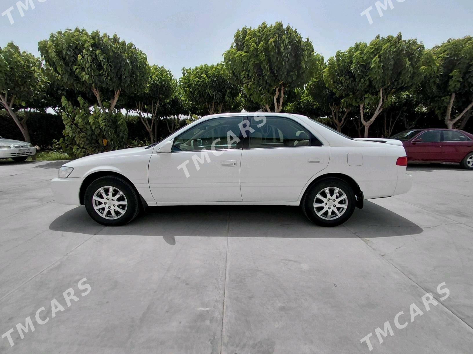 Toyota Camry 2000 - 137 000 TMT - Mary - img 4