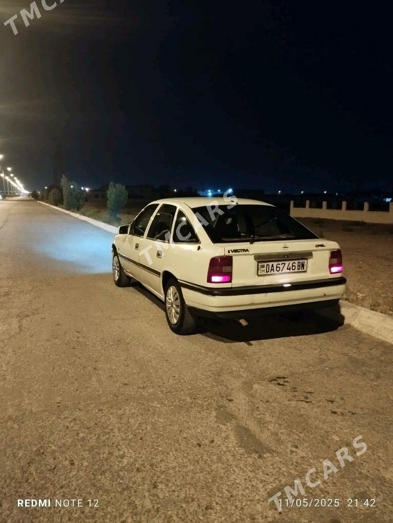 Opel Vectra 1990 - 30 000 TMT - Gyzylarbat - img 2