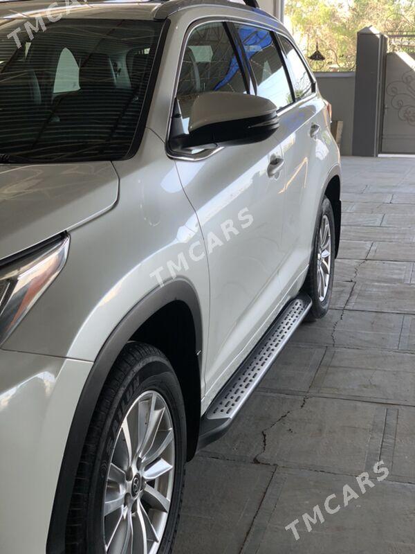 Toyota Highlander 2018 - 480 000 TMT - Мары - img 2