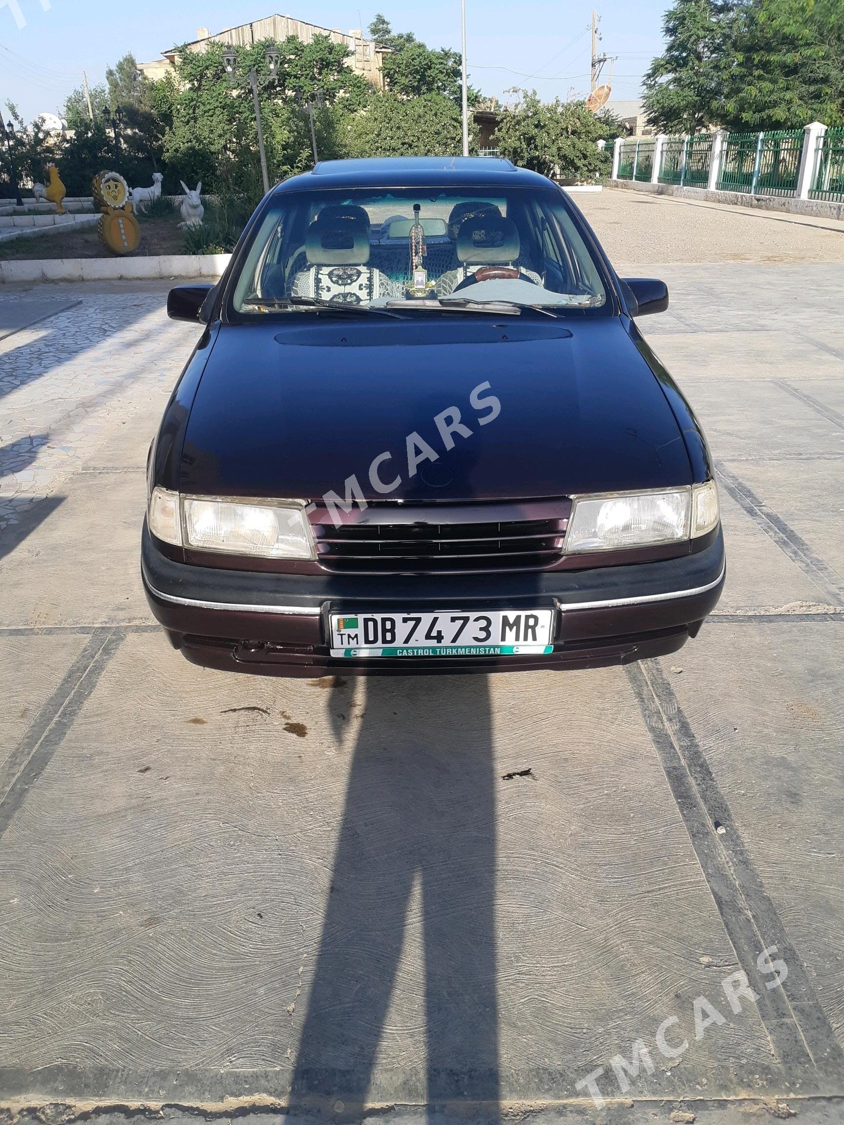 Opel Vectra 1990 - 32 000 TMT - Ёлётен - img 6