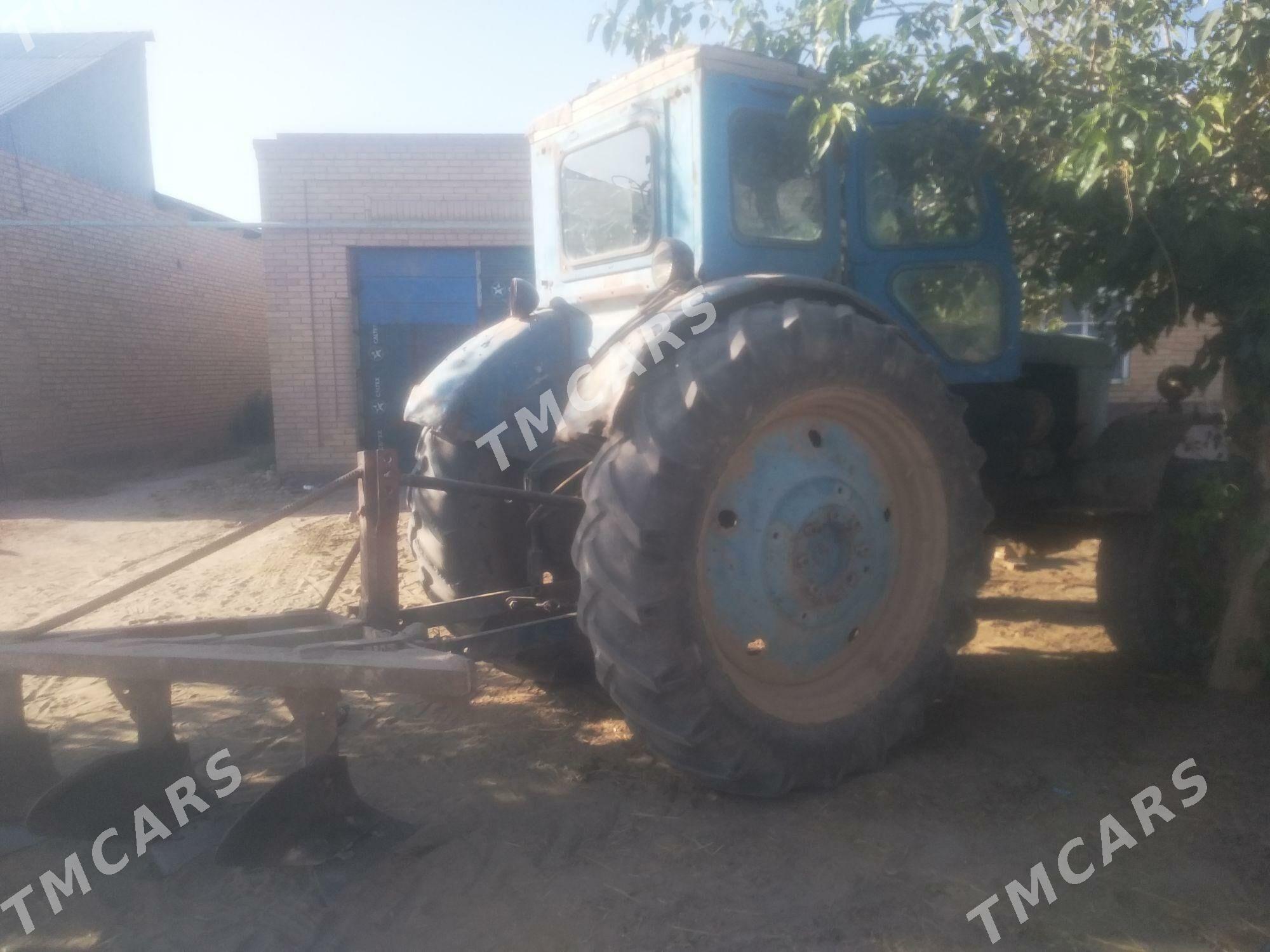 MTZ T-28 1990 - 25 000 TMT - Фарап - img 1