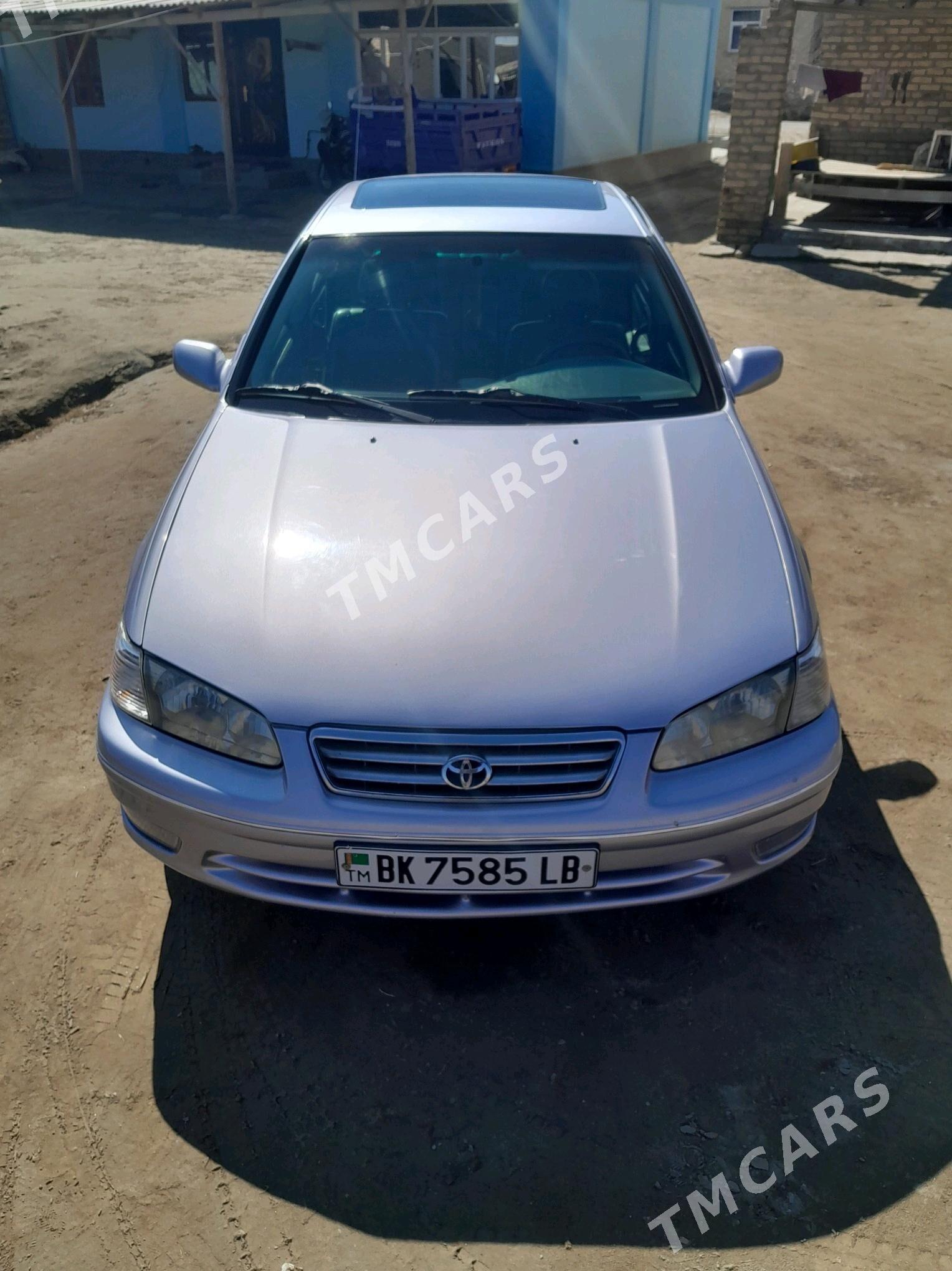 Toyota Camry 1997 - 125 000 TMT - Saýat - img 5