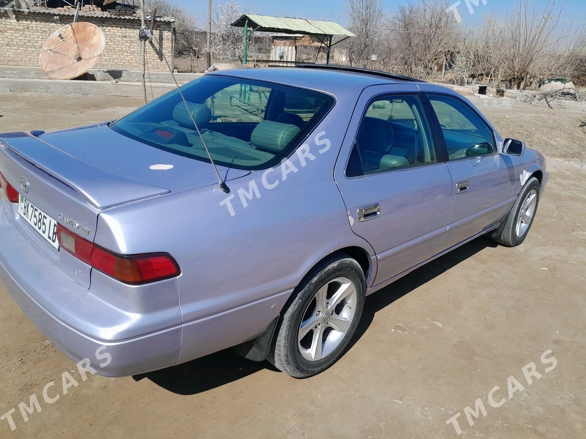 Toyota Camry 1997 - 125 000 TMT - Saýat - img 6