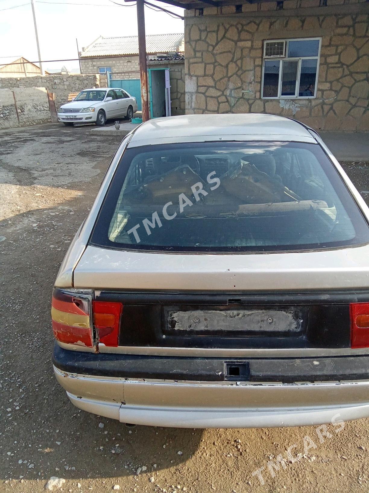 Opel Vectra 1991 - 12 000 TMT - Гызыларбат - img 4