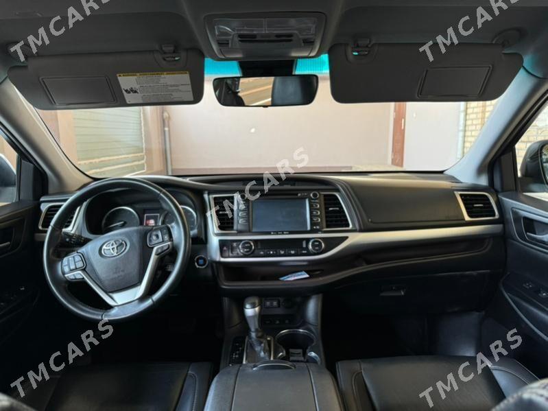 Toyota Highlander 2019 - 458 000 TMT - Векильбазар - img 2