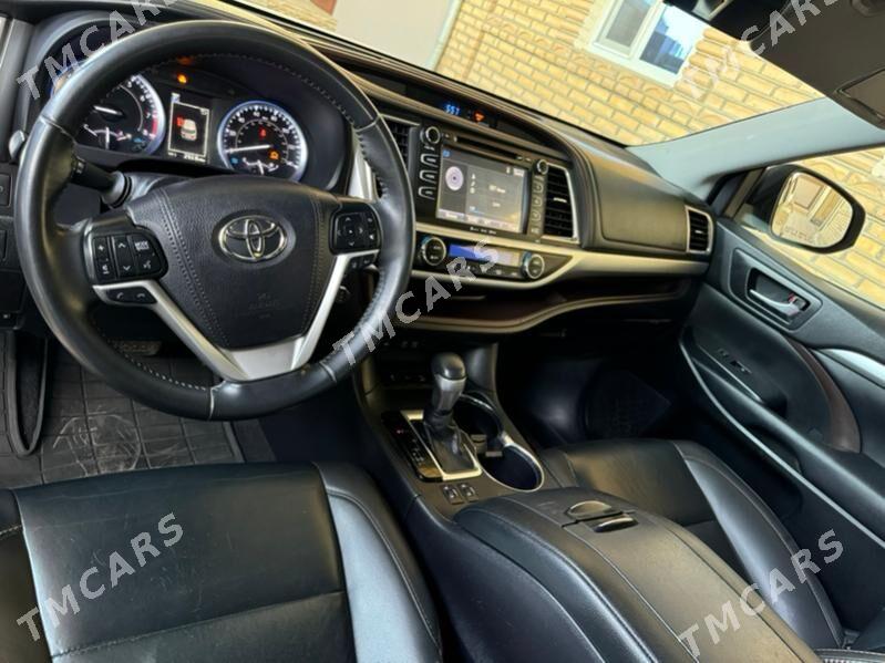 Toyota Highlander 2019 - 458 000 TMT - Векильбазар - img 5