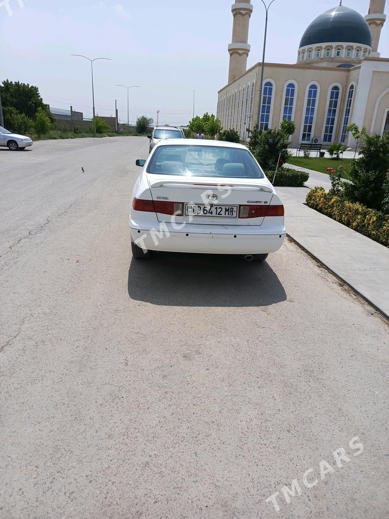 Toyota Camry 2000 - 90 000 TMT - Байрамали - img 4