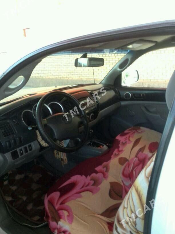 Toyota Tacoma 2009 - 200 000 TMT - Sarahs - img 3