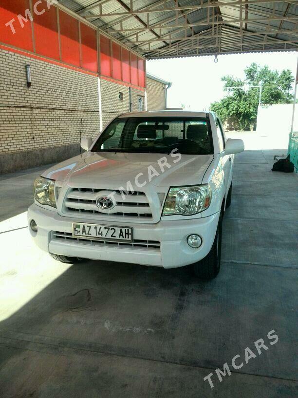 Toyota Tacoma 2009 - 200 000 TMT - Sarahs - img 4