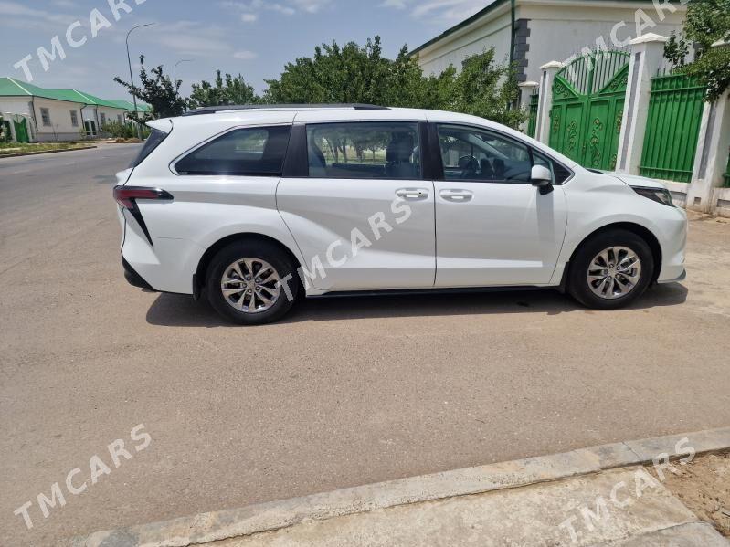 Toyota Sienna 2022 - 400 000 TMT - Ашхабад - img 5