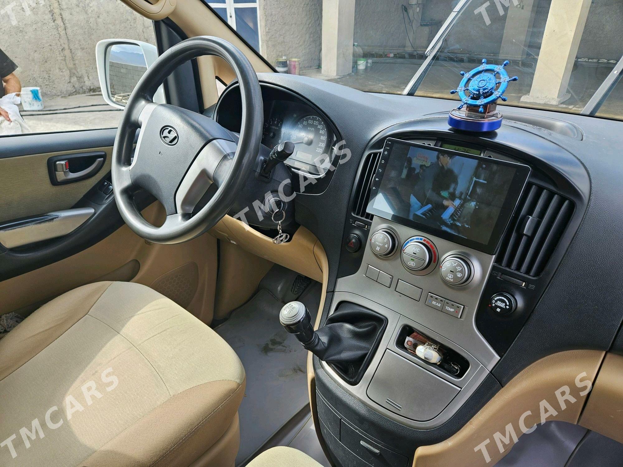 Hyundai H-1 2013 - 340 000 TMT - Bäherden - img 2