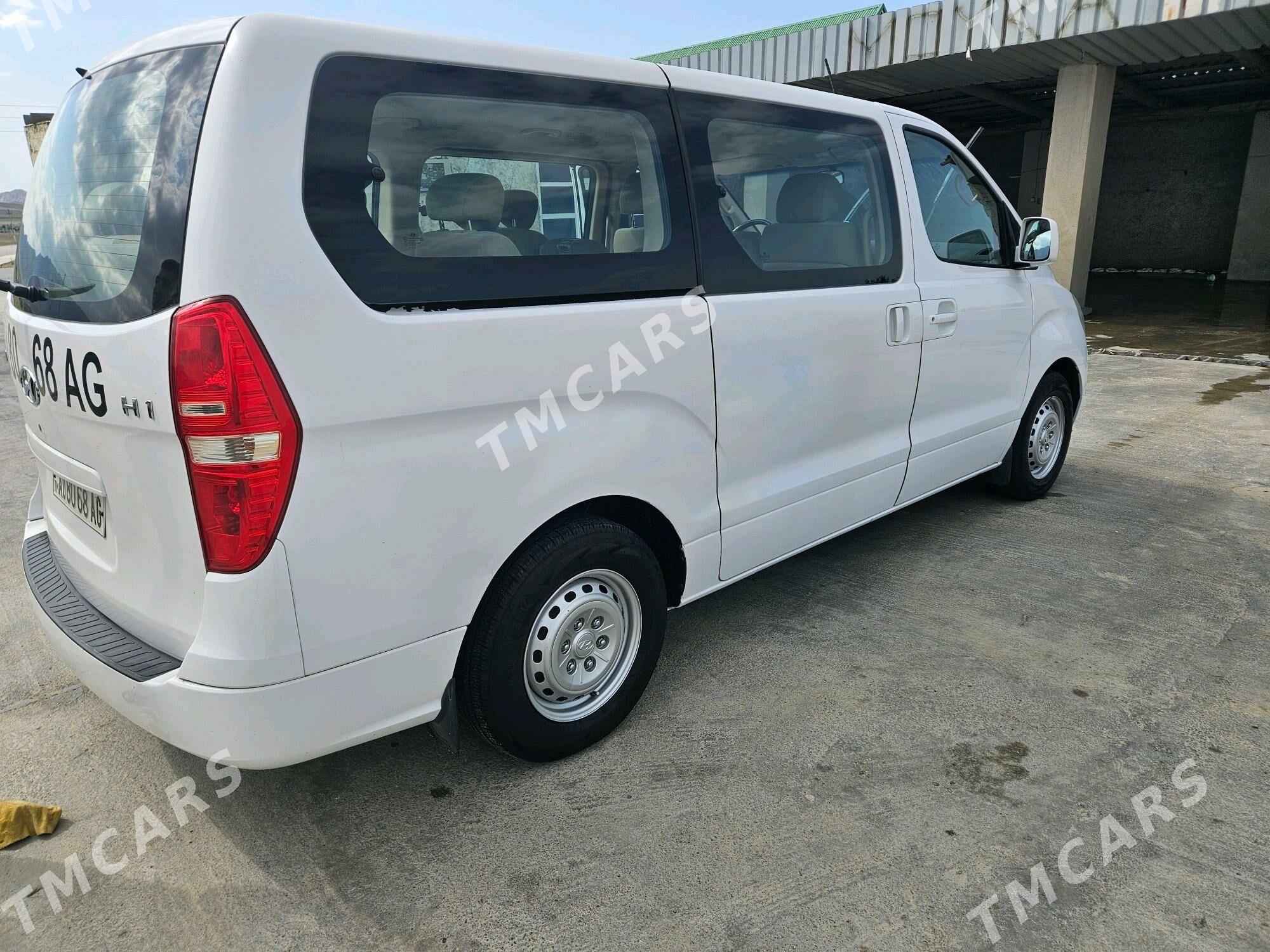 Hyundai H-1 2013 - 340 000 TMT - Bäherden - img 3