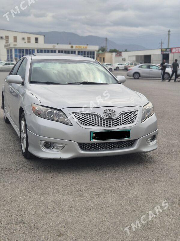 Toyota Camry 2010 - 200 000 TMT - Büzmeýin - img 4