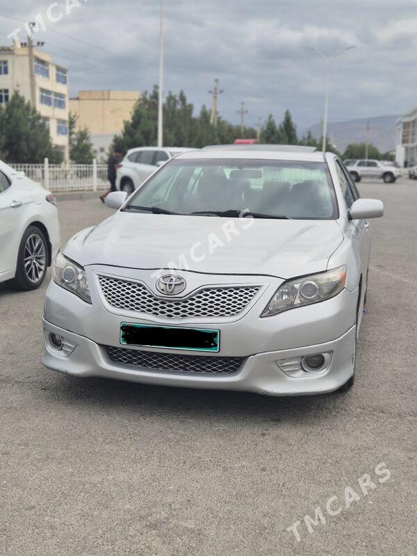 Toyota Camry 2010 - 200 000 TMT - Büzmeýin - img 2