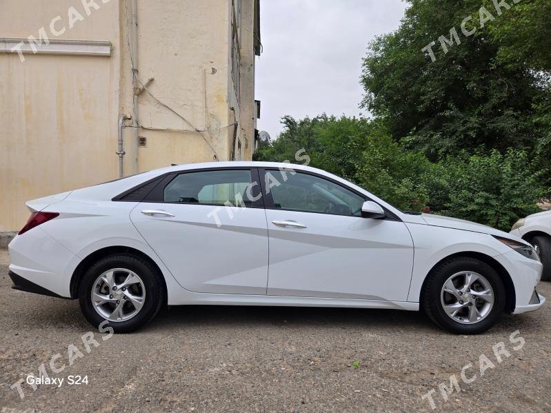 Hyundai Elantra 2021 - 280 000 TMT - 15-nji tapgyr - img 2