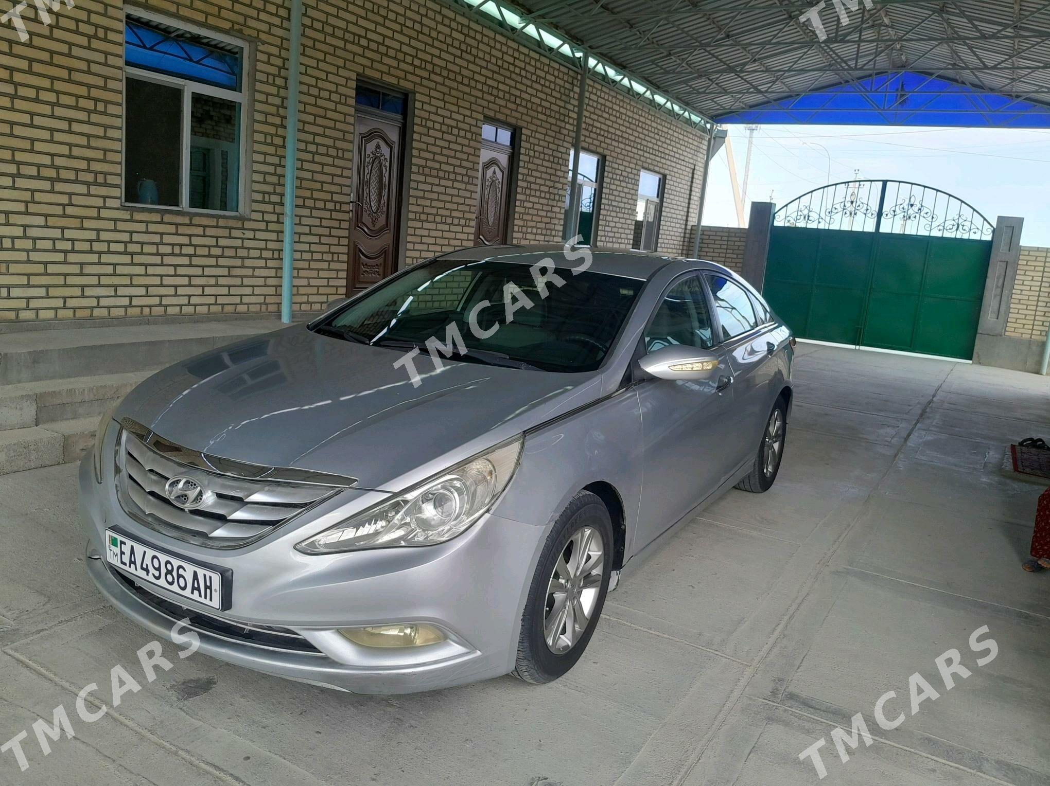 Hyundai Sonata 2011 - 120 000 TMT - Bäherden - img 8