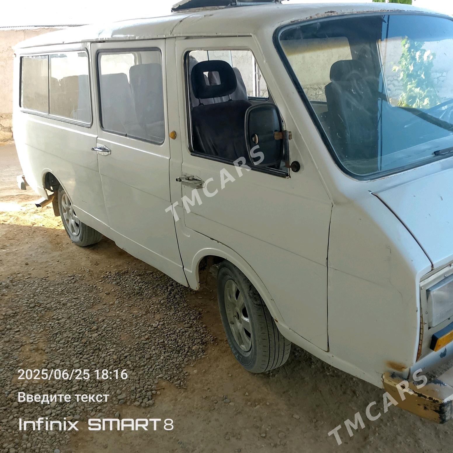 RAF 977 1988 - 18 000 TMT - Достлук - img 2