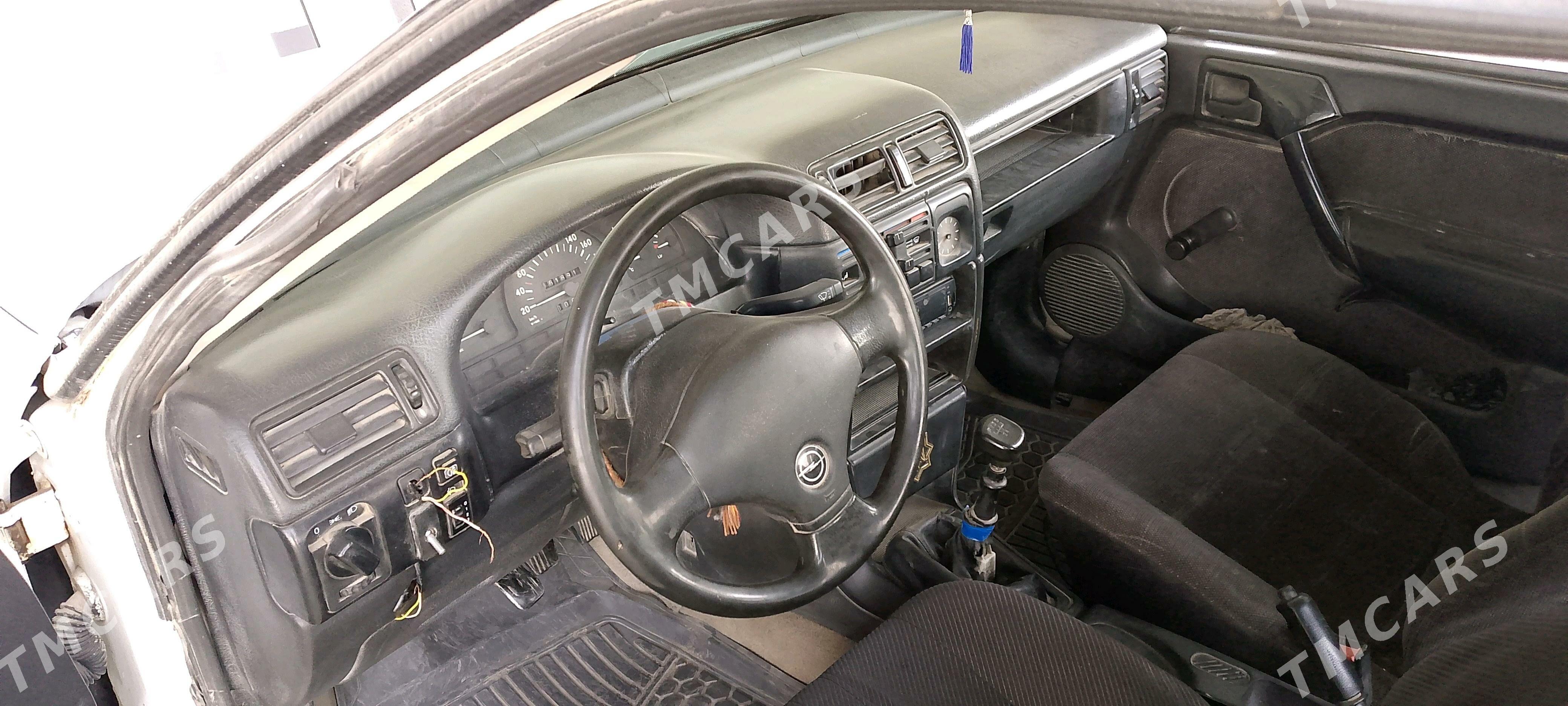 Opel Vectra 1992 - 16 000 TMT - Магданлы - img 5