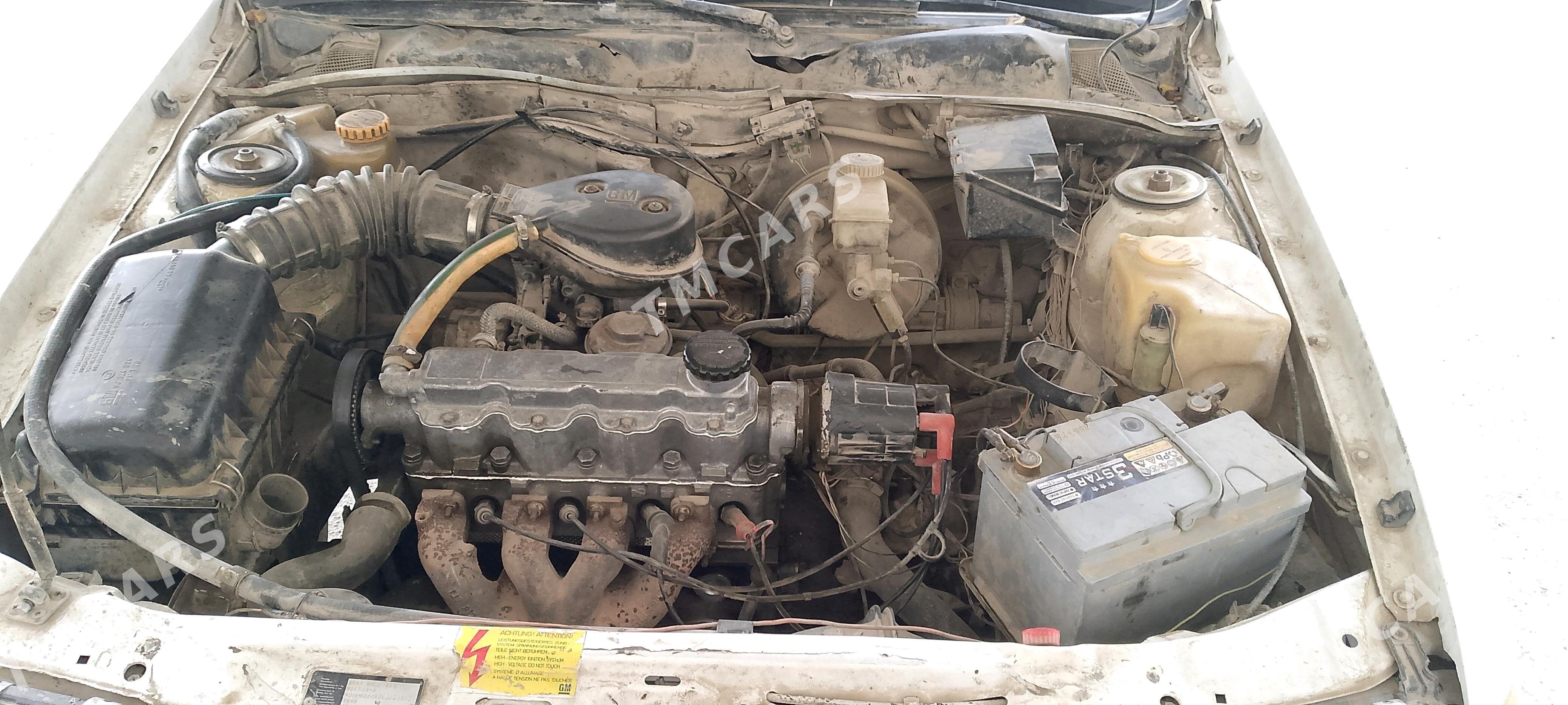 Opel Vectra 1992 - 16 000 TMT - Магданлы - img 4