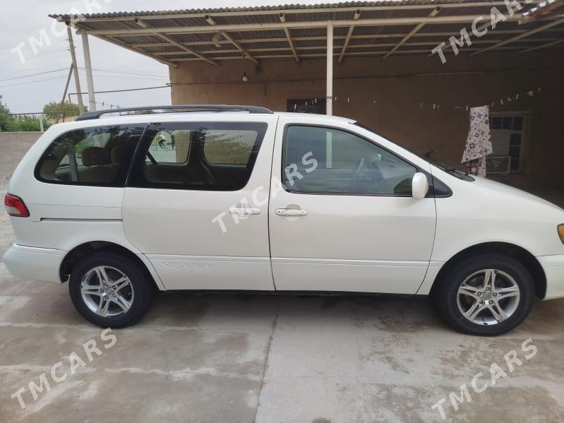 Toyota Sienna 2002 - 180 000 TMT - Kaka - img 10