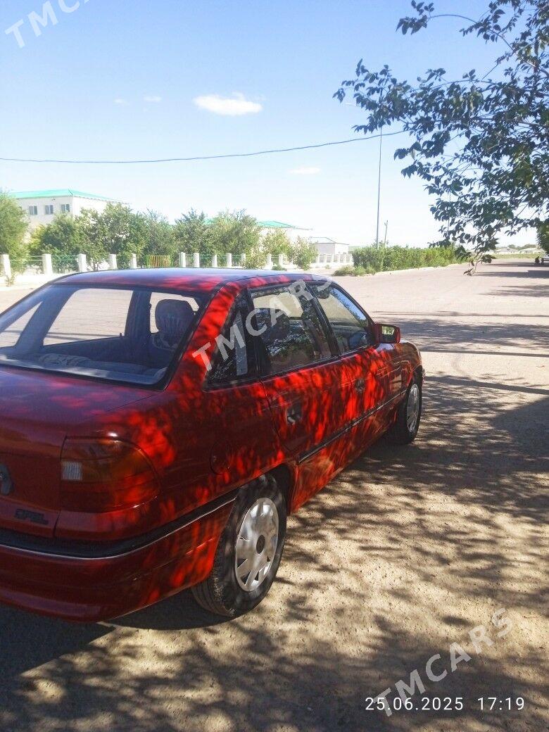 Opel Astra 1993 - 30 000 TMT - Кёнеургенч - img 6