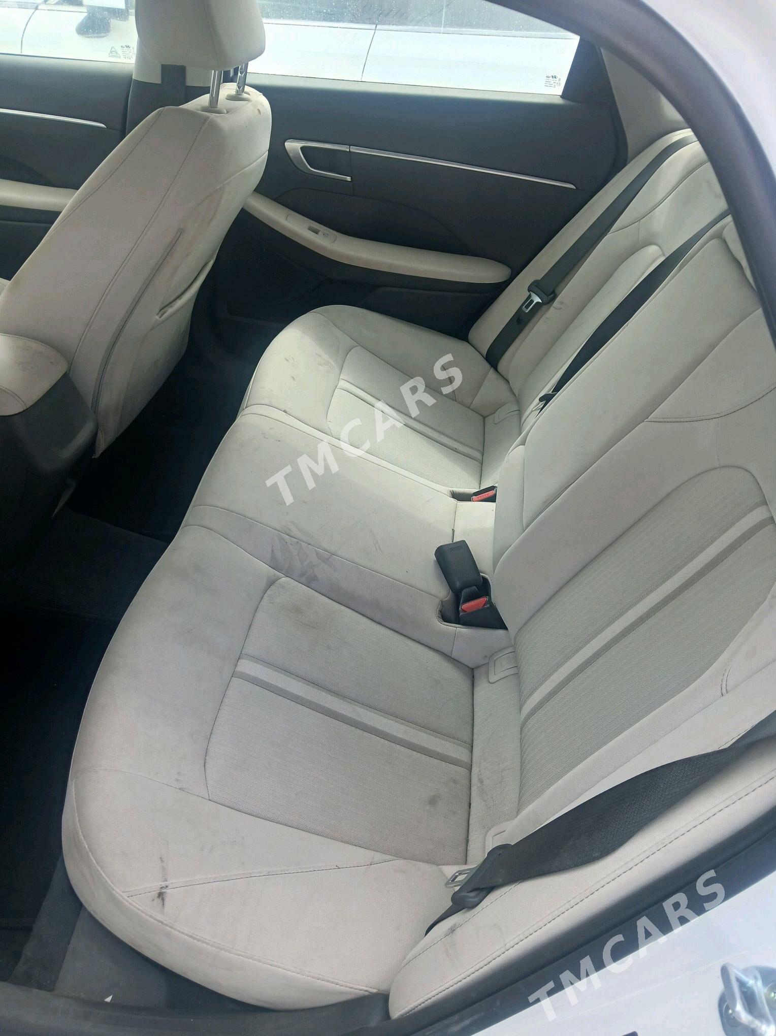 Hyundai Sonata 2022 - 260 000 TMT - Büzmeýin - img 9