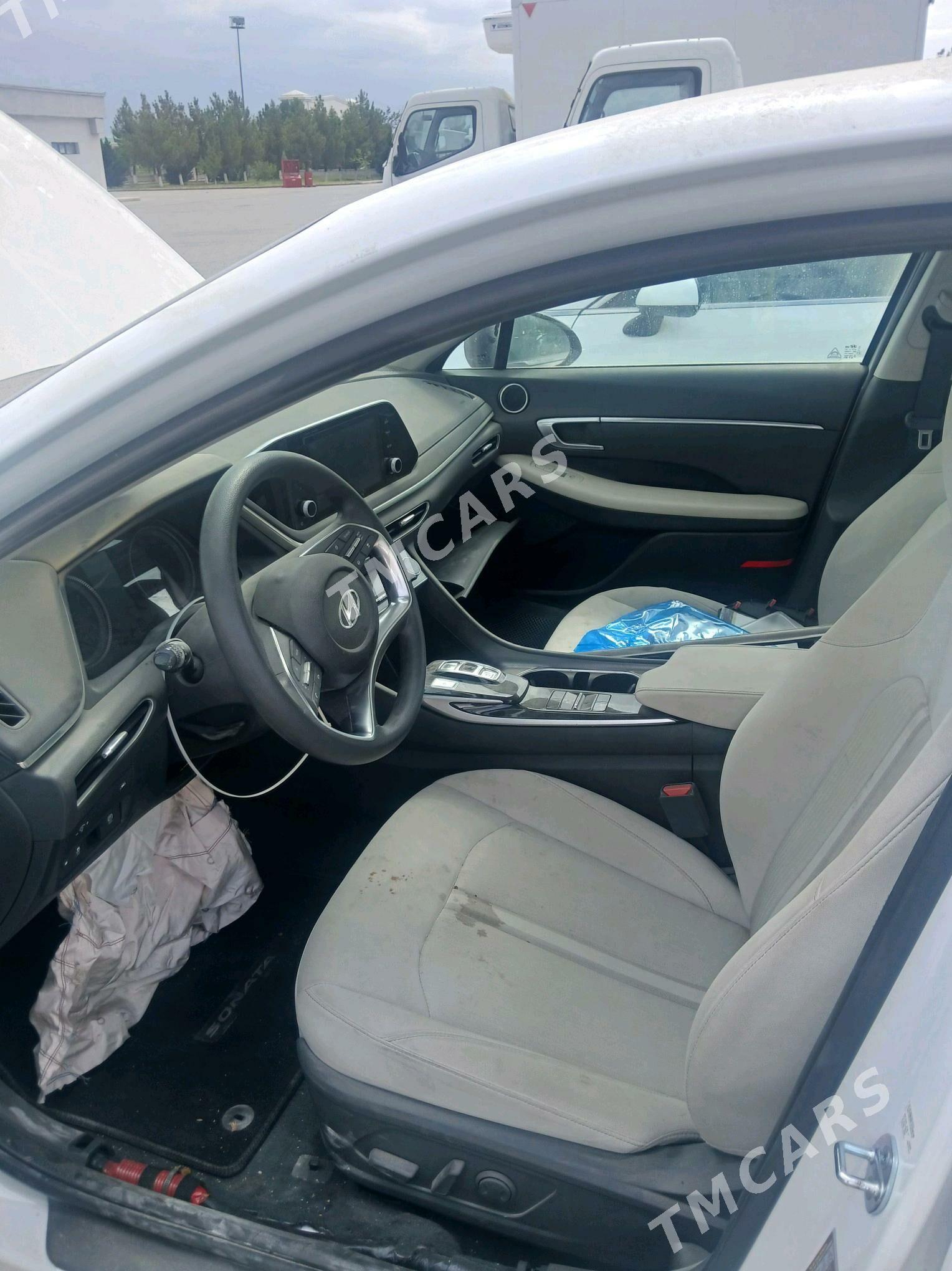 Hyundai Sonata 2022 - 260 000 TMT - Büzmeýin - img 8