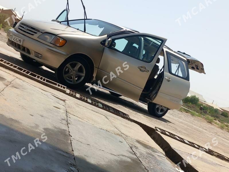 Toyota Sienna 2001 - 150 000 TMT - Mary - img 5