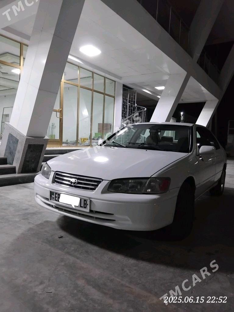 Toyota Camry 2000 - 120 000 TMT - Dänew - img 5