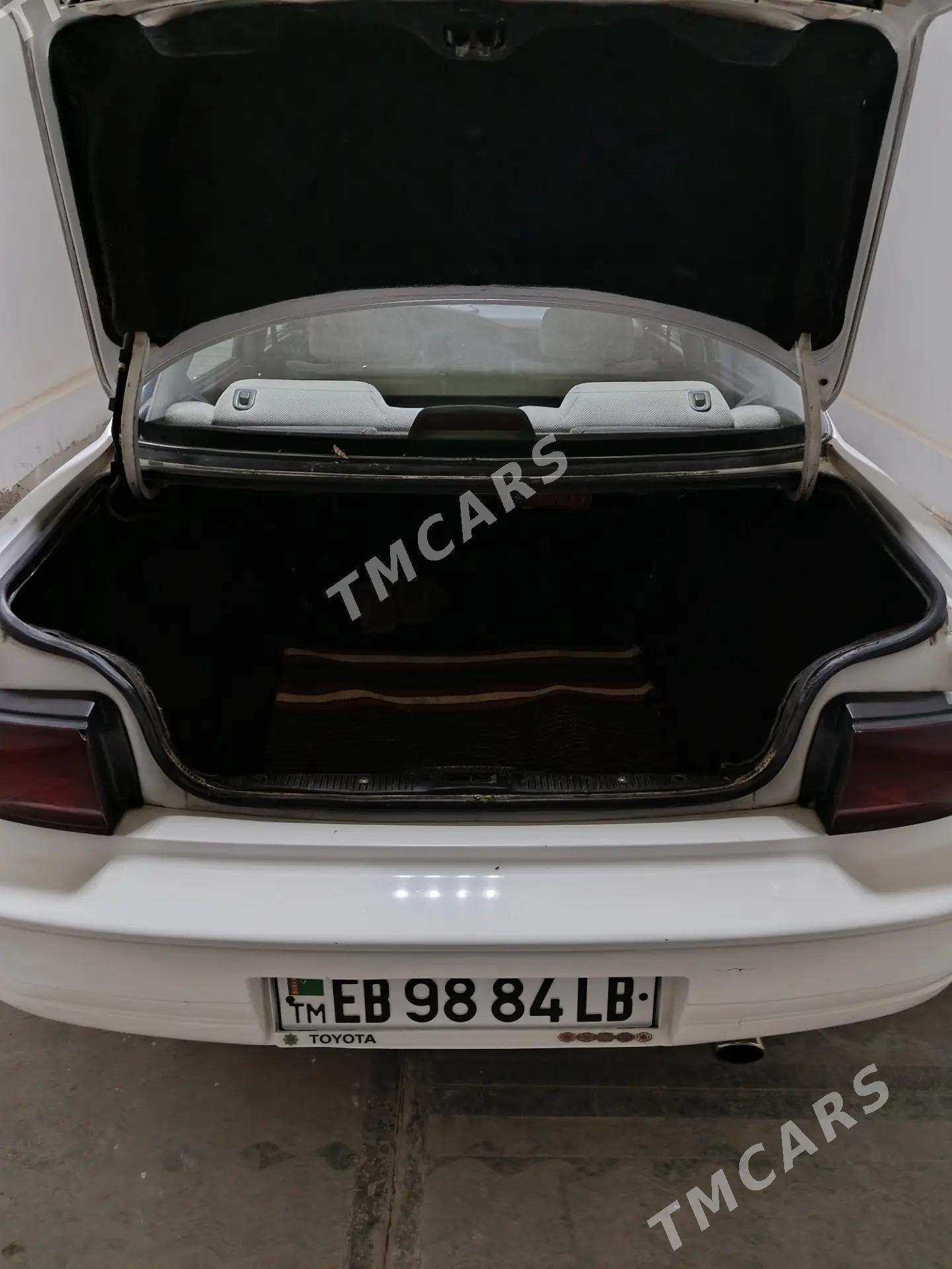 Toyota Camry 1995 - 90 000 TMT - Дянев - img 2
