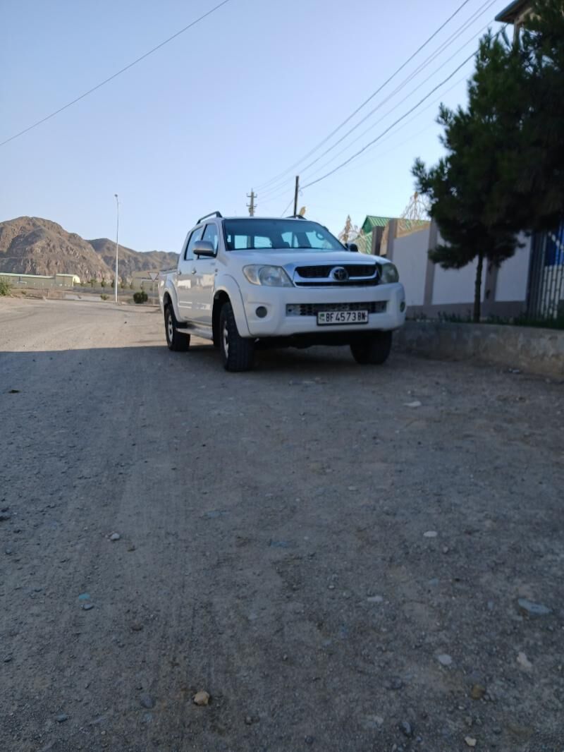 Toyota Hilux 2009 - 250 000 TMT - Türkmenbaşy - img 6
