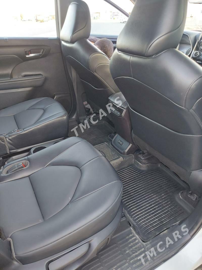 Toyota Highlander 2021 - 600 000 TMT - Мургап - img 3