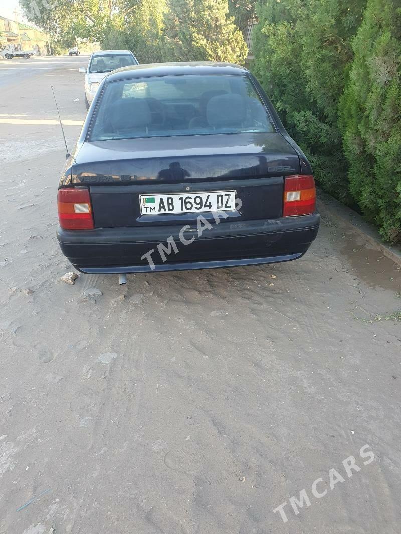 Opel Vectra 1990 - 34 000 TMT - Дашогуз - img 2