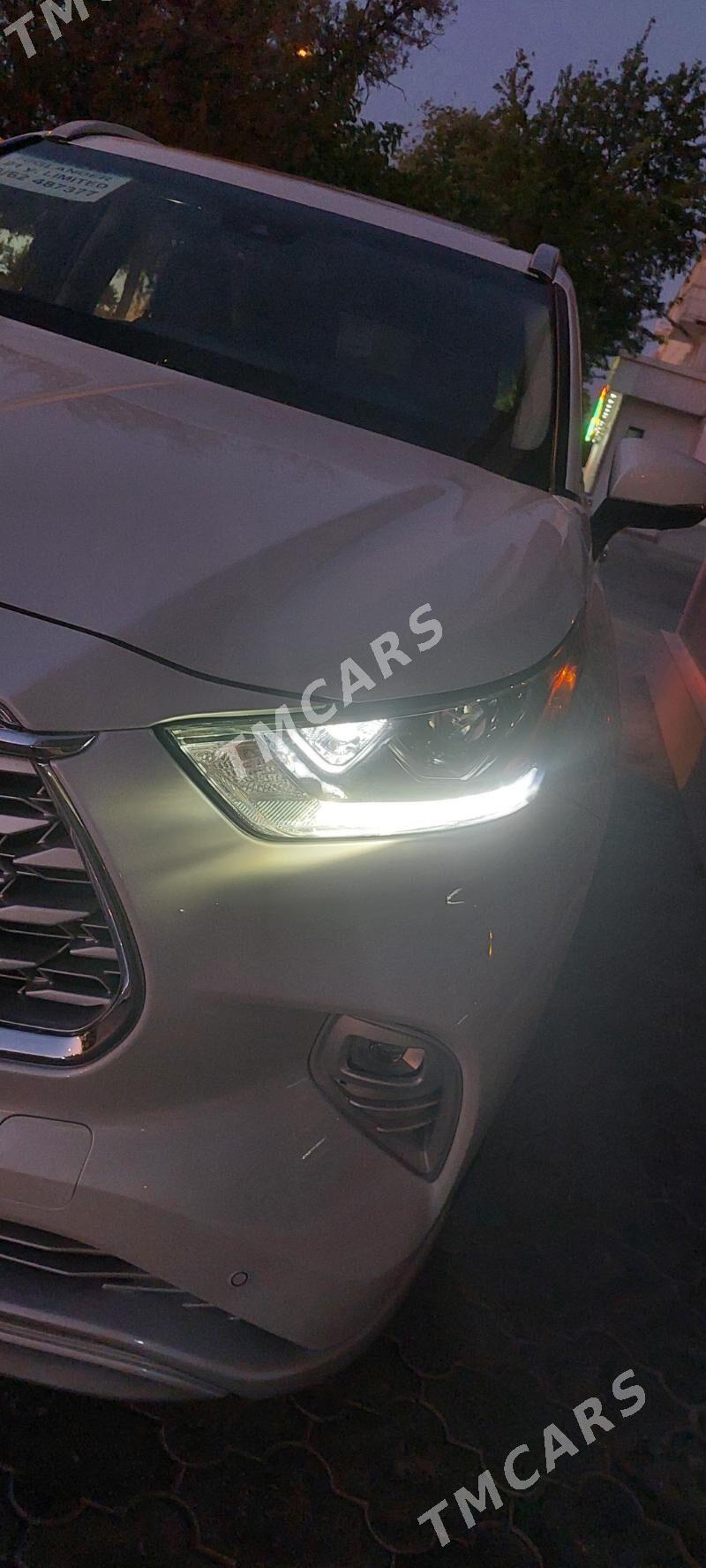 Toyota Highlander 2021 - 500 000 TMT - Çärjew - img 3