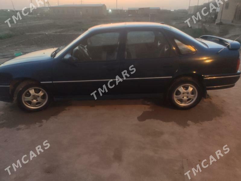 Opel Vectra 1992 - 50 000 TMT - Чарджоу - img 3