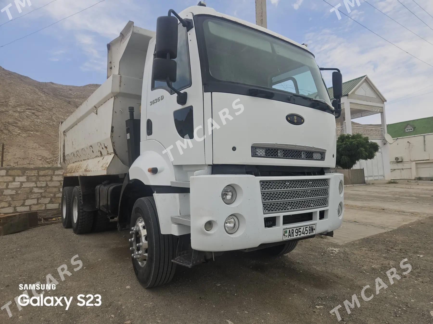 Ford Cargo 3535D 2014 - 700 000 TMT - Туркменбаши - img 3