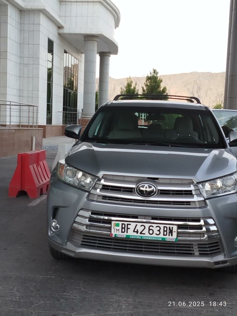 Toyota Highlander 2019 - 400 000 TMT - Türkmenbaşy - img 4