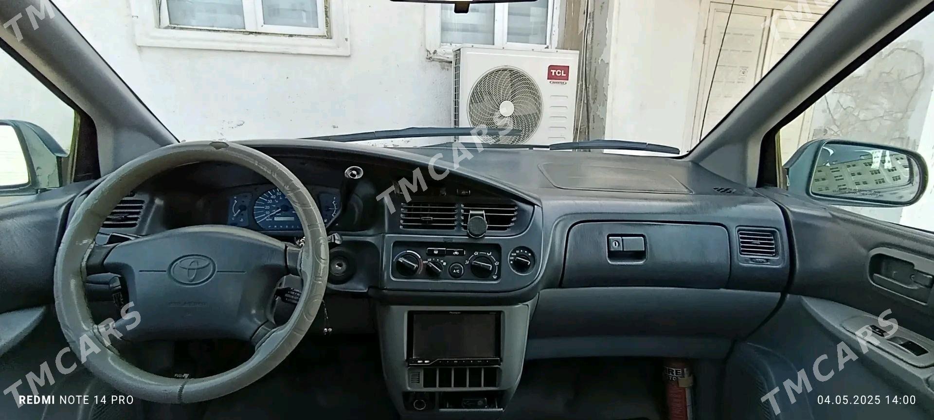 Toyota Sienna 2002 - 140 000 TMT - Balkanabat - img 4