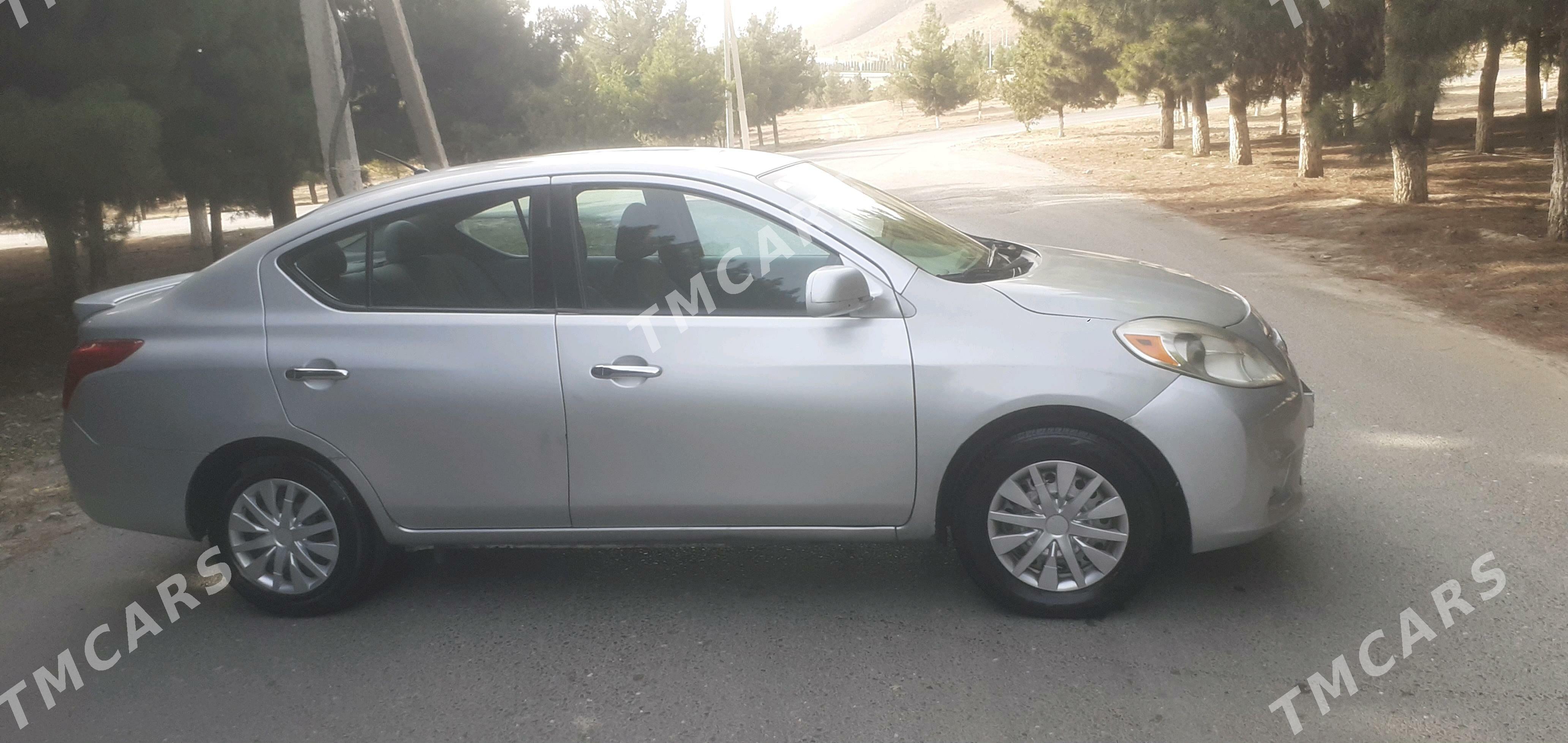 Nissan Versa 2013 - 95 000 TMT - Ашхабад - img 4