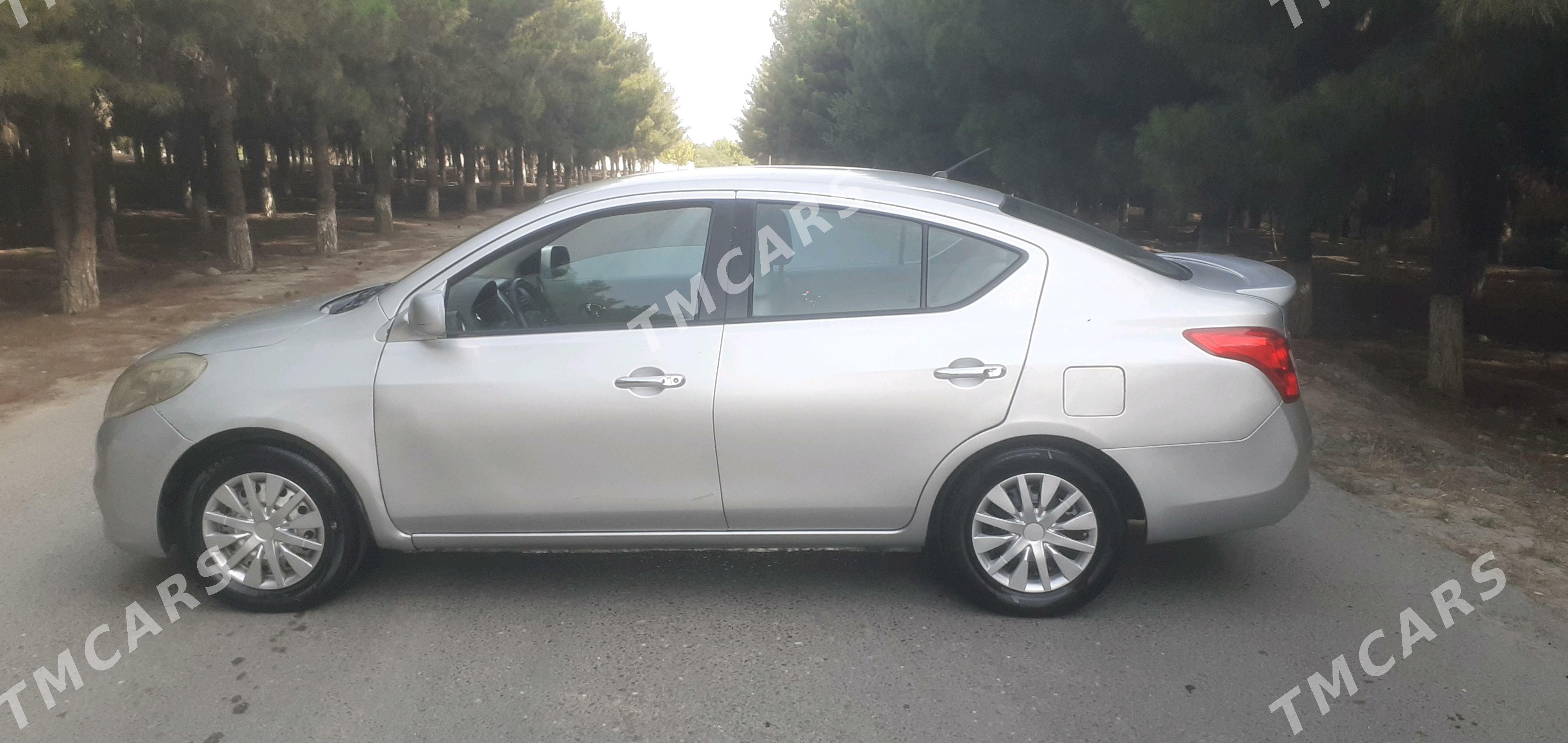Nissan Versa 2013 - 95 000 TMT - Ашхабад - img 3