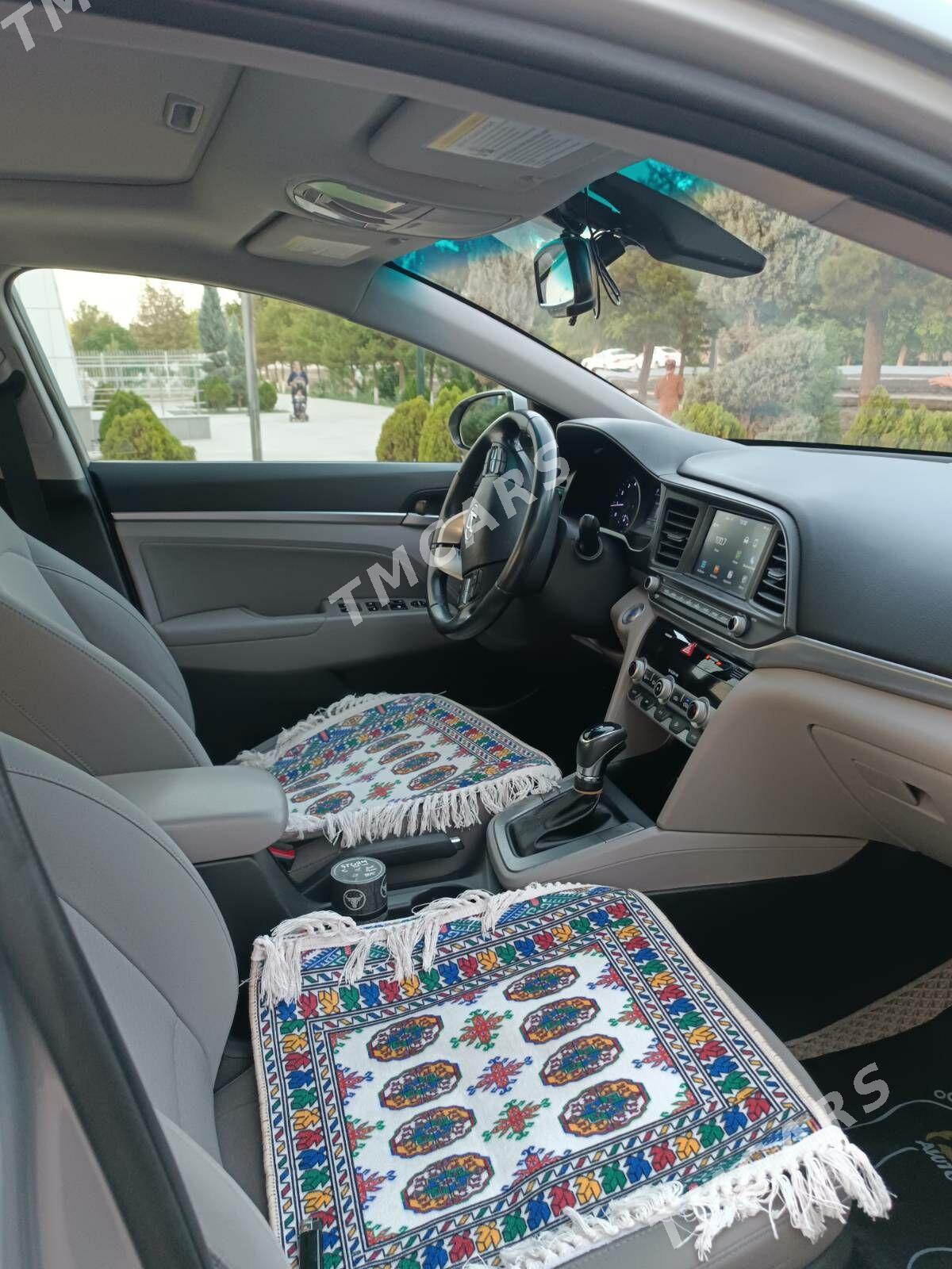 Hyundai Elantra 2019 - 210 000 TMT - Mary - img 8
