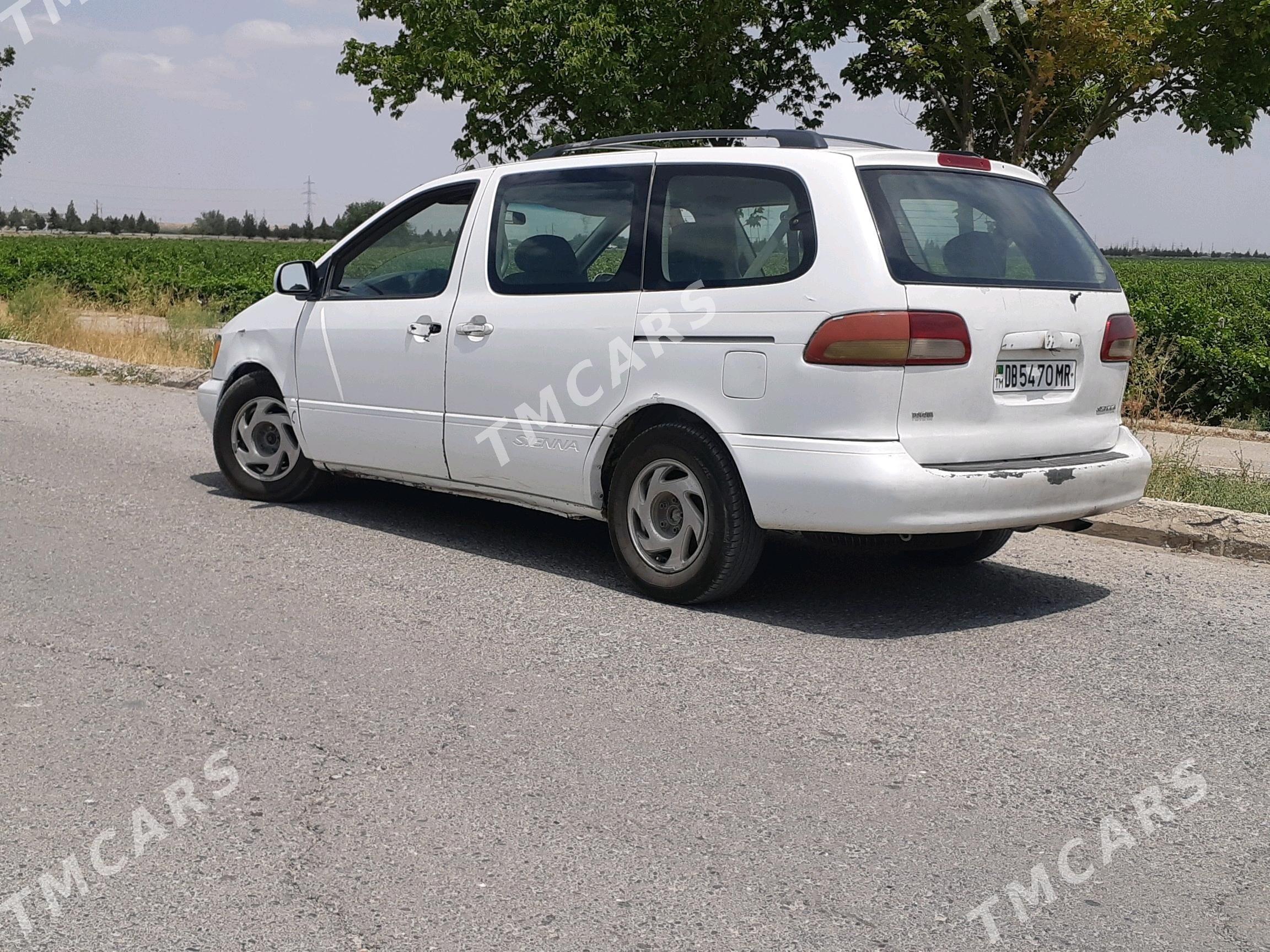 Toyota Sienna 2001 - 116 000 TMT - Мары - img 6