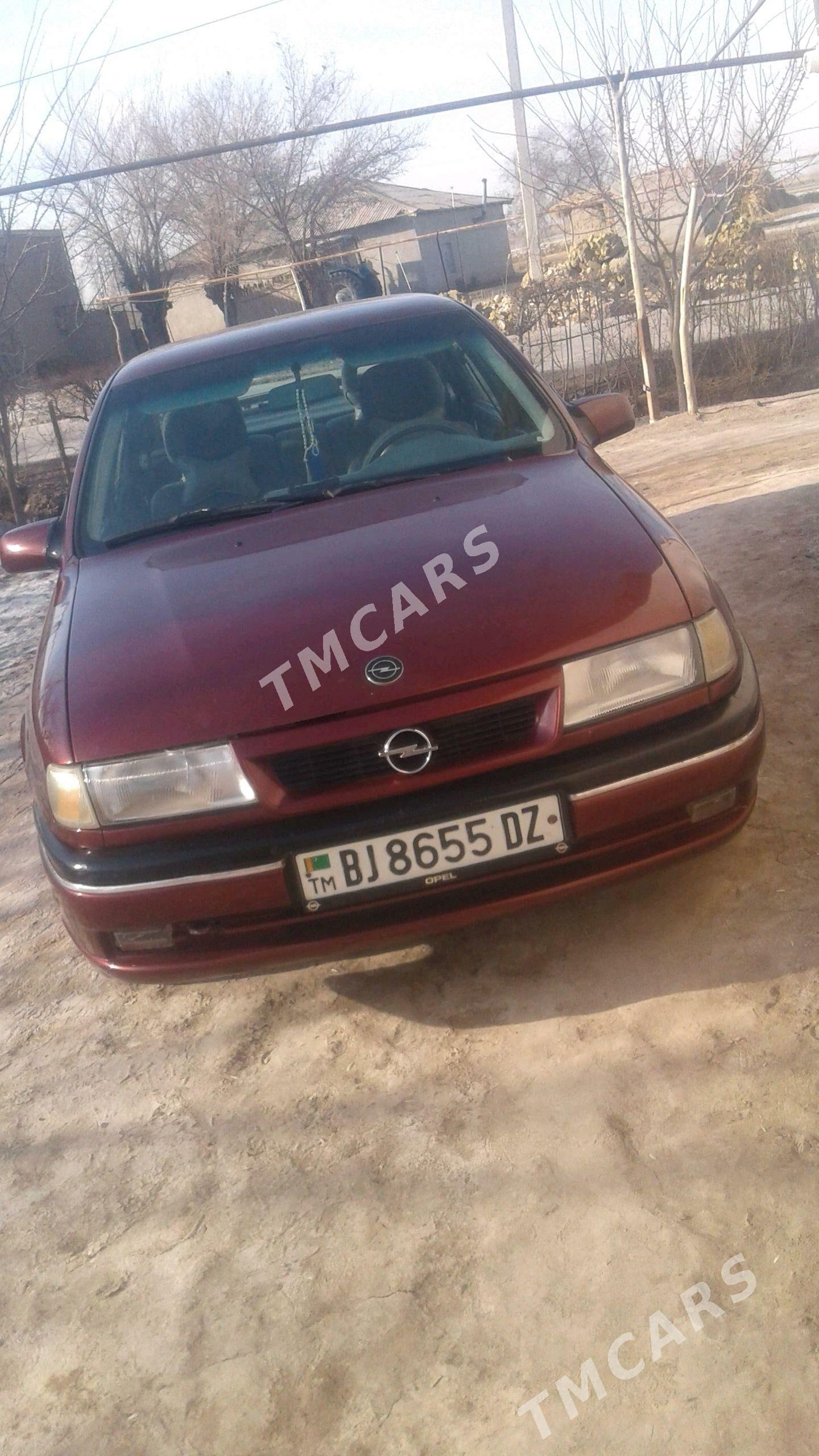 Opel Vectra 1994 - 45 000 TMT - Болдумсаз - img 3