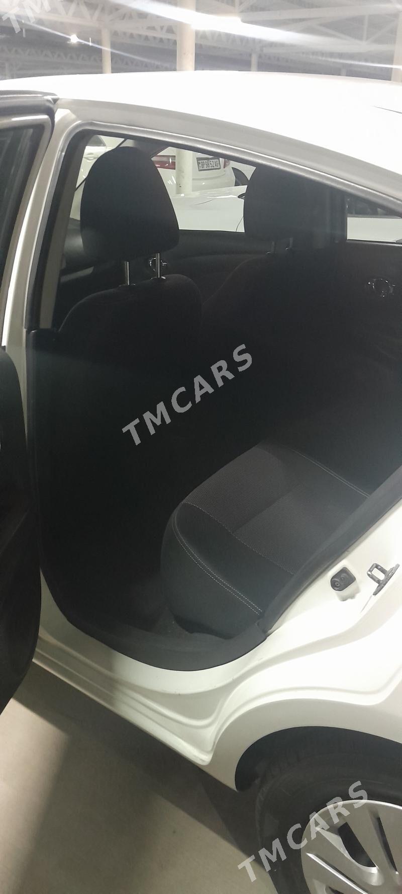 Nissan Versa 2014 - 120 000 TMT - Köşi - img 4