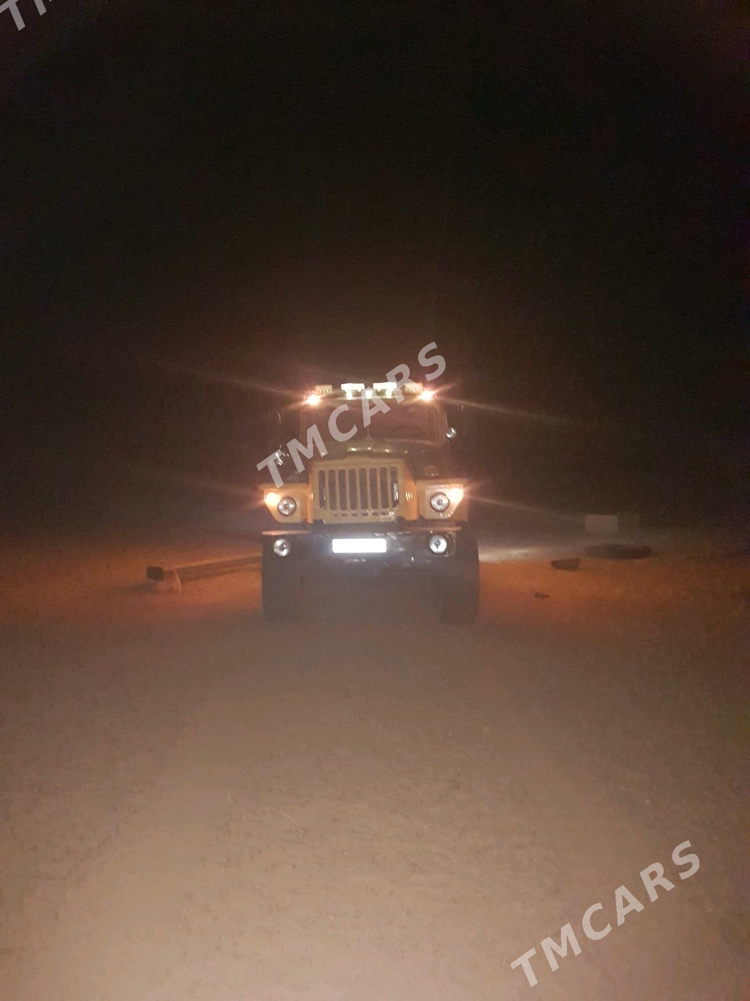 Ural 4320 1985 - 280 000 TMT - Ак-Бугдайский этрап - img 3